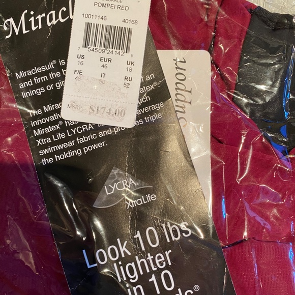 Embrace Black and red Miracle swimsuit size 16 - Picture 3 of 3